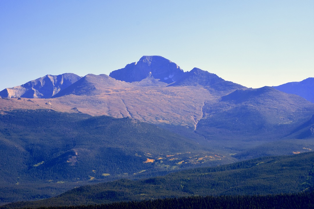 RMNP with Longs Peak and first changing color