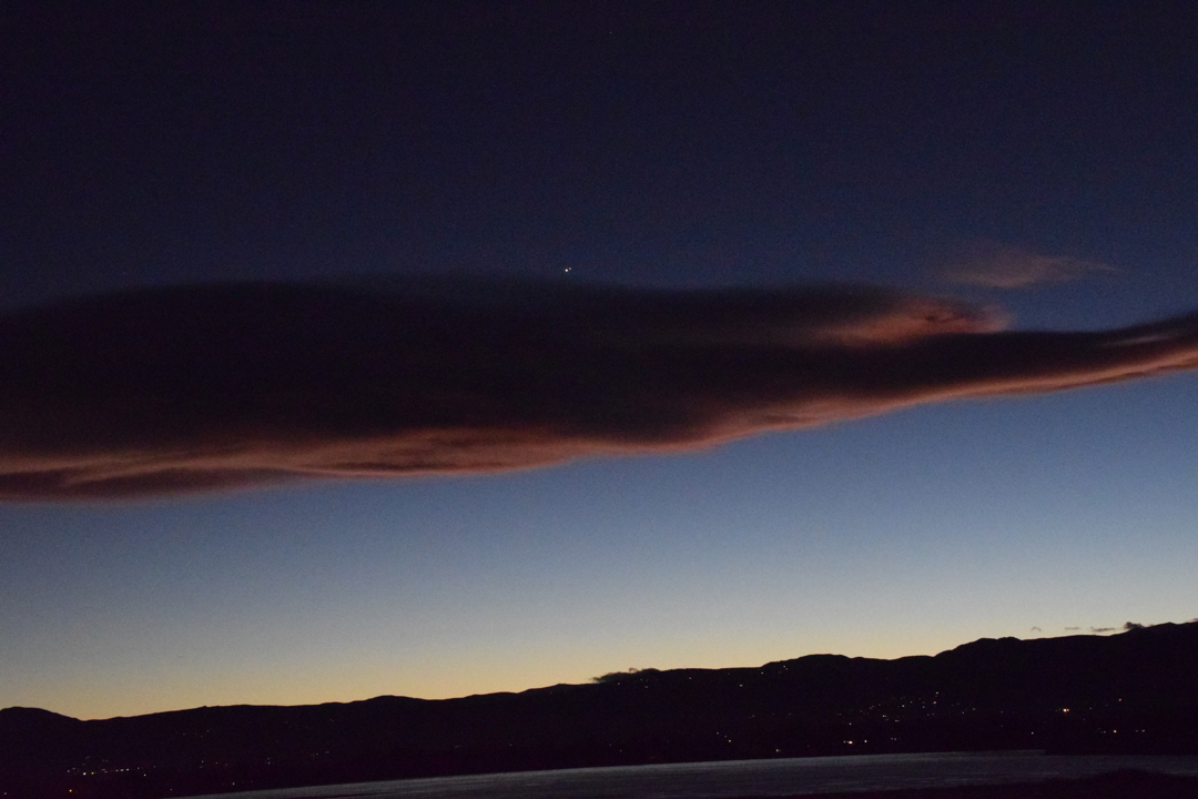 Jupiter and Saturn above the cloud