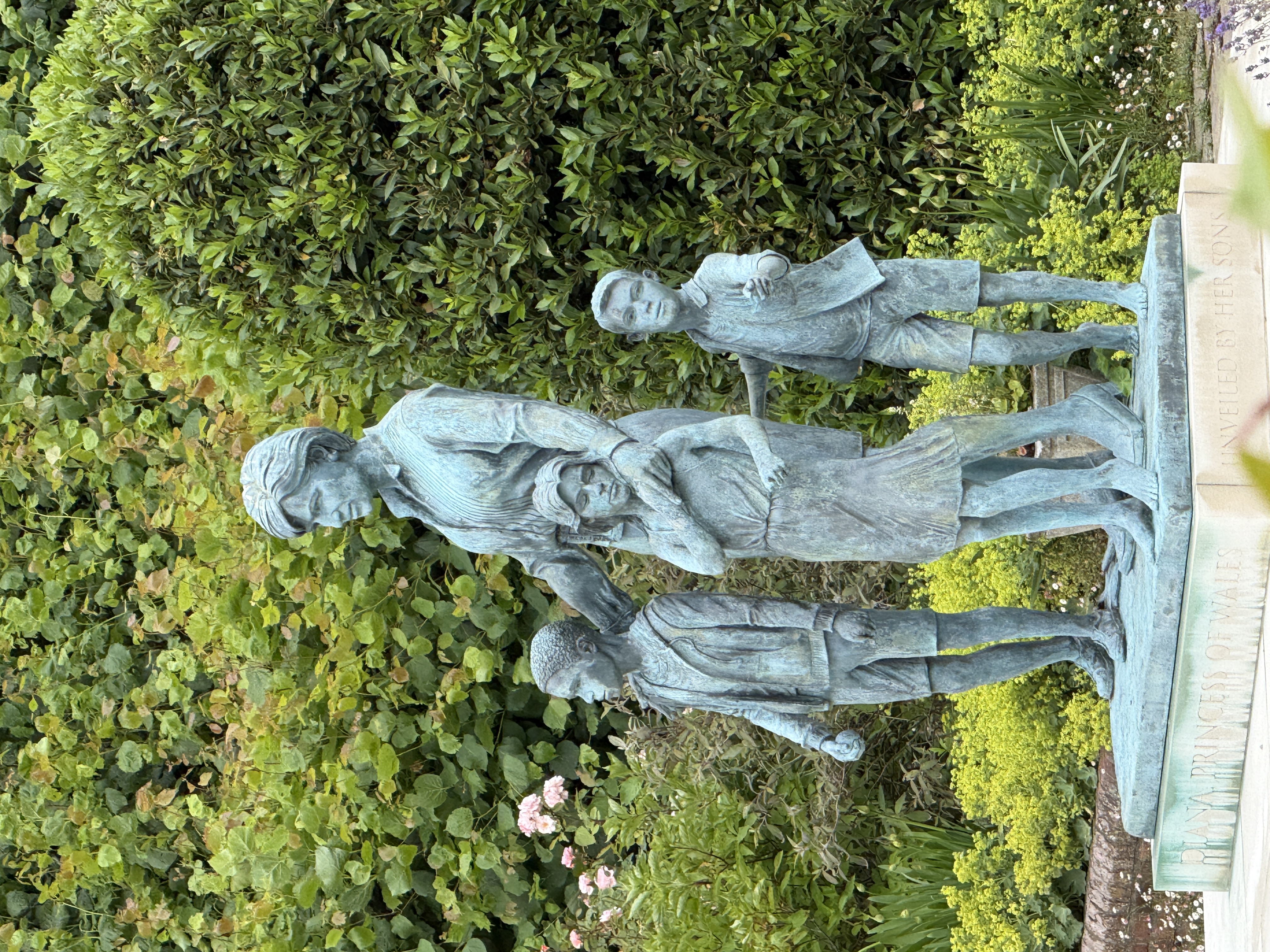 Memorial to Princess Diana at Kensington Palace