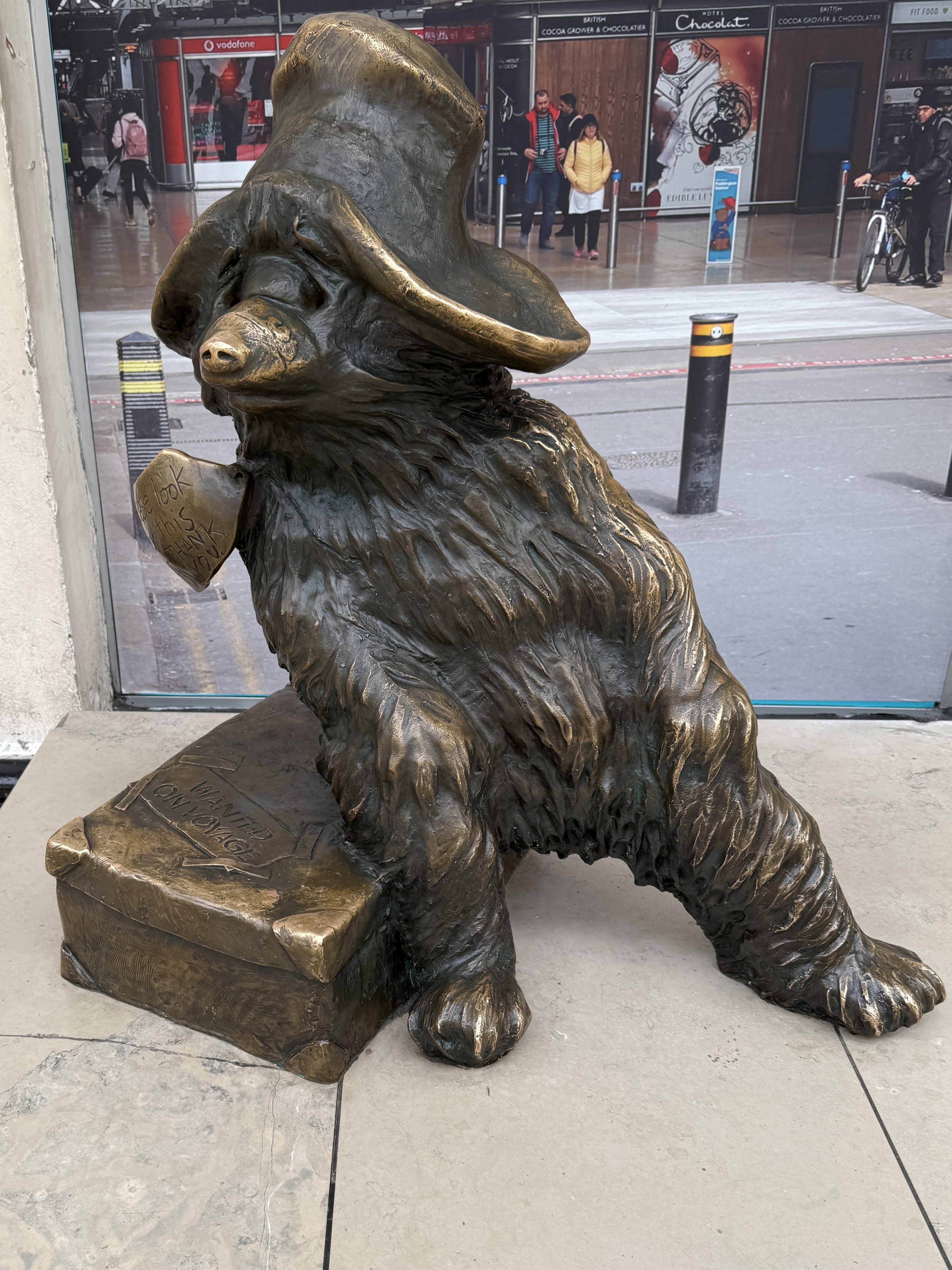 The statue of Paddington at Paddington Station