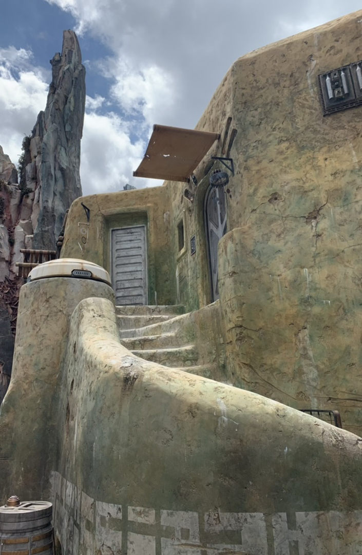 Galaxy's Edge detail