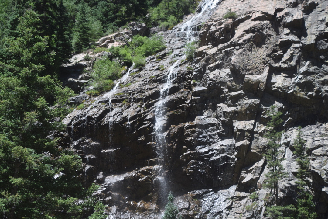 Small waterfall before Silverton