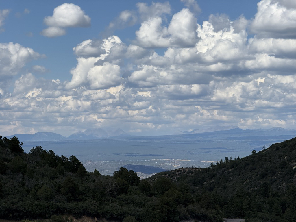 Expansive view on the way down from Mesa Verde